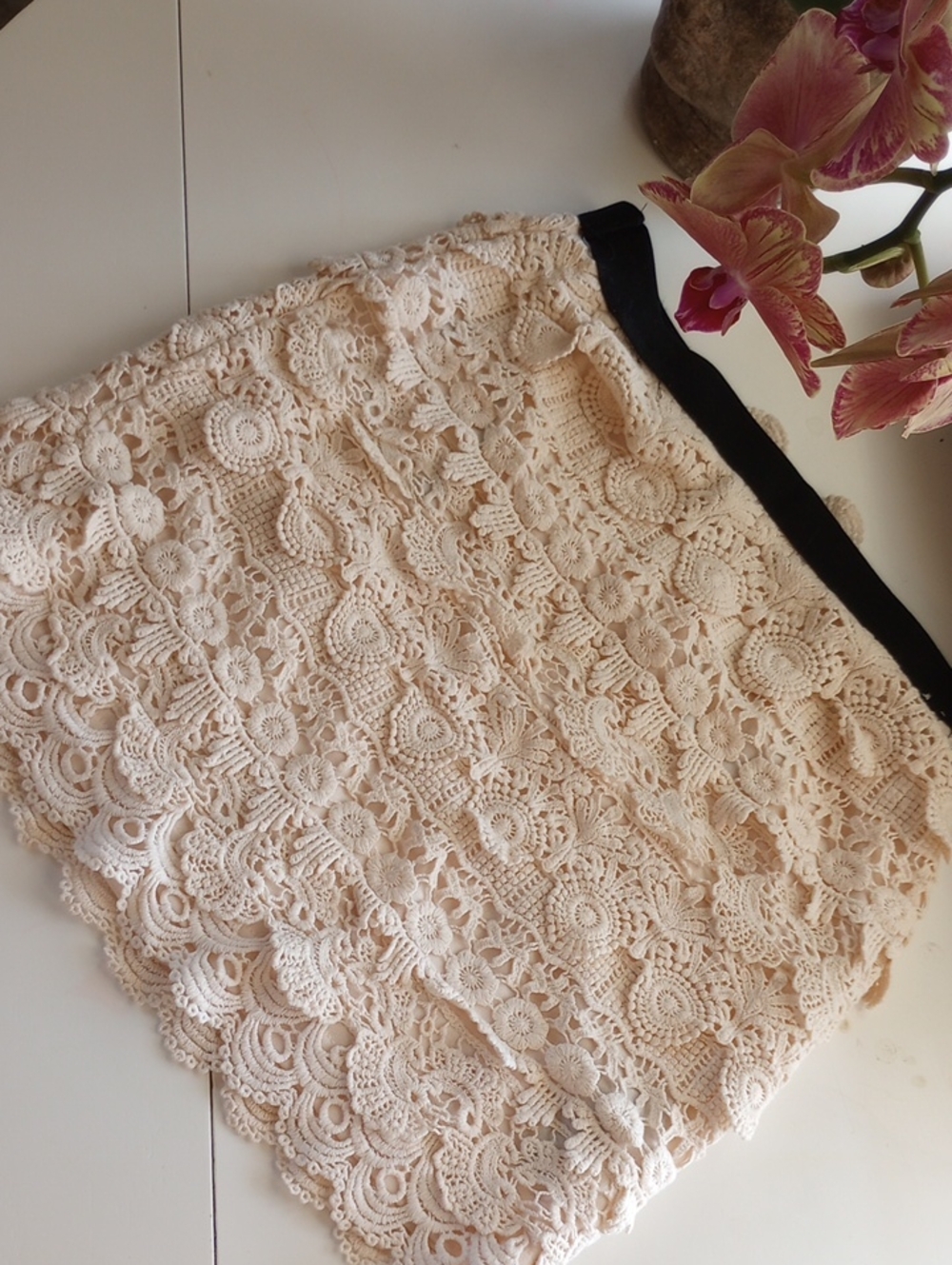 Forever 21 Cream Lace Mini Skirt with Black Waistband